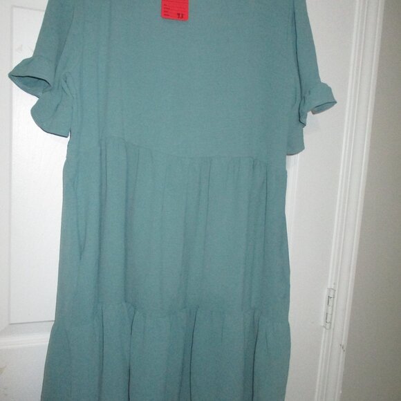 Green Dress Relax Fit Size Medium by Bloom Chic - Picture 6 of 7